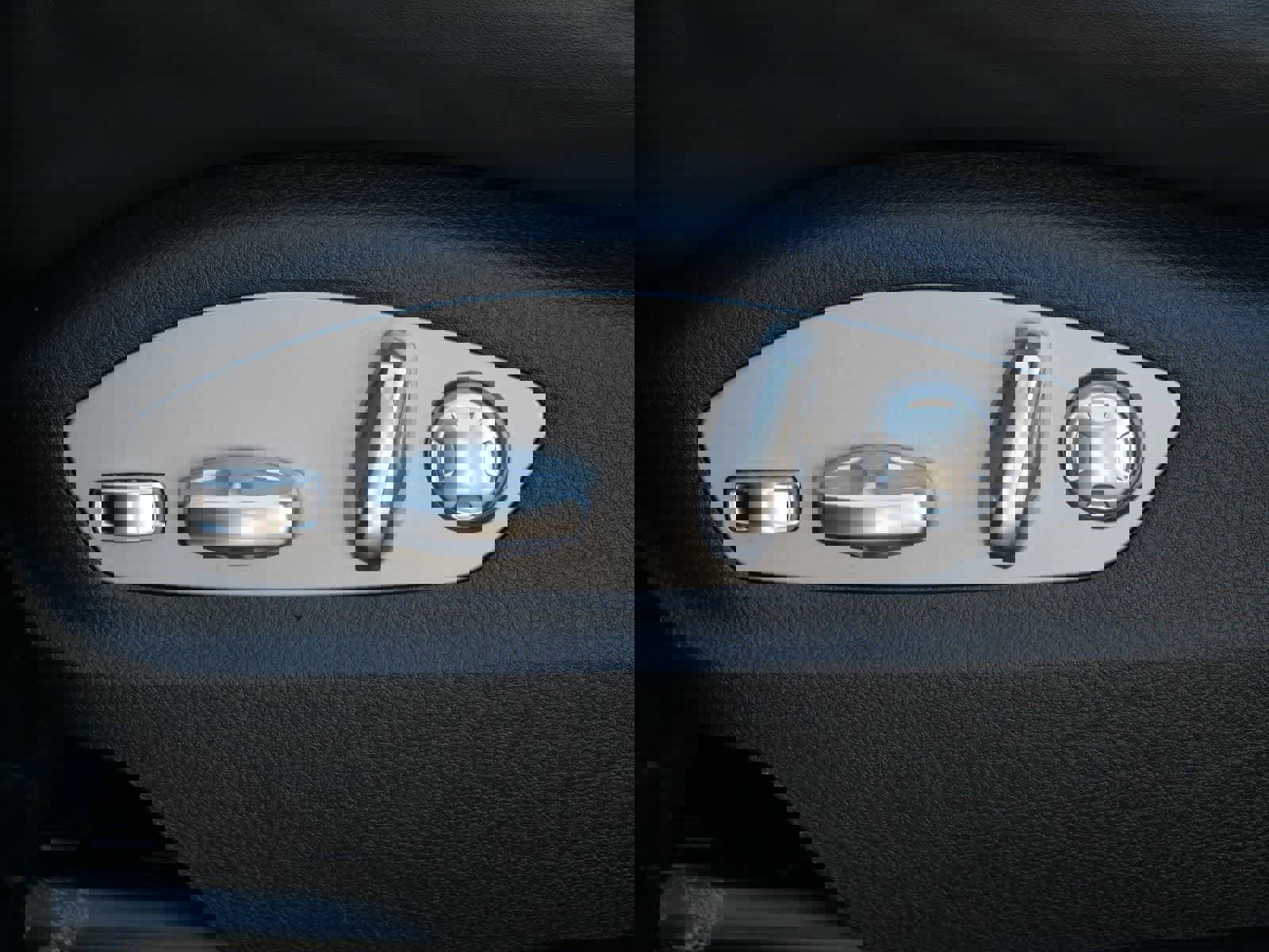 Certified 2023 Porsche Macan image 10