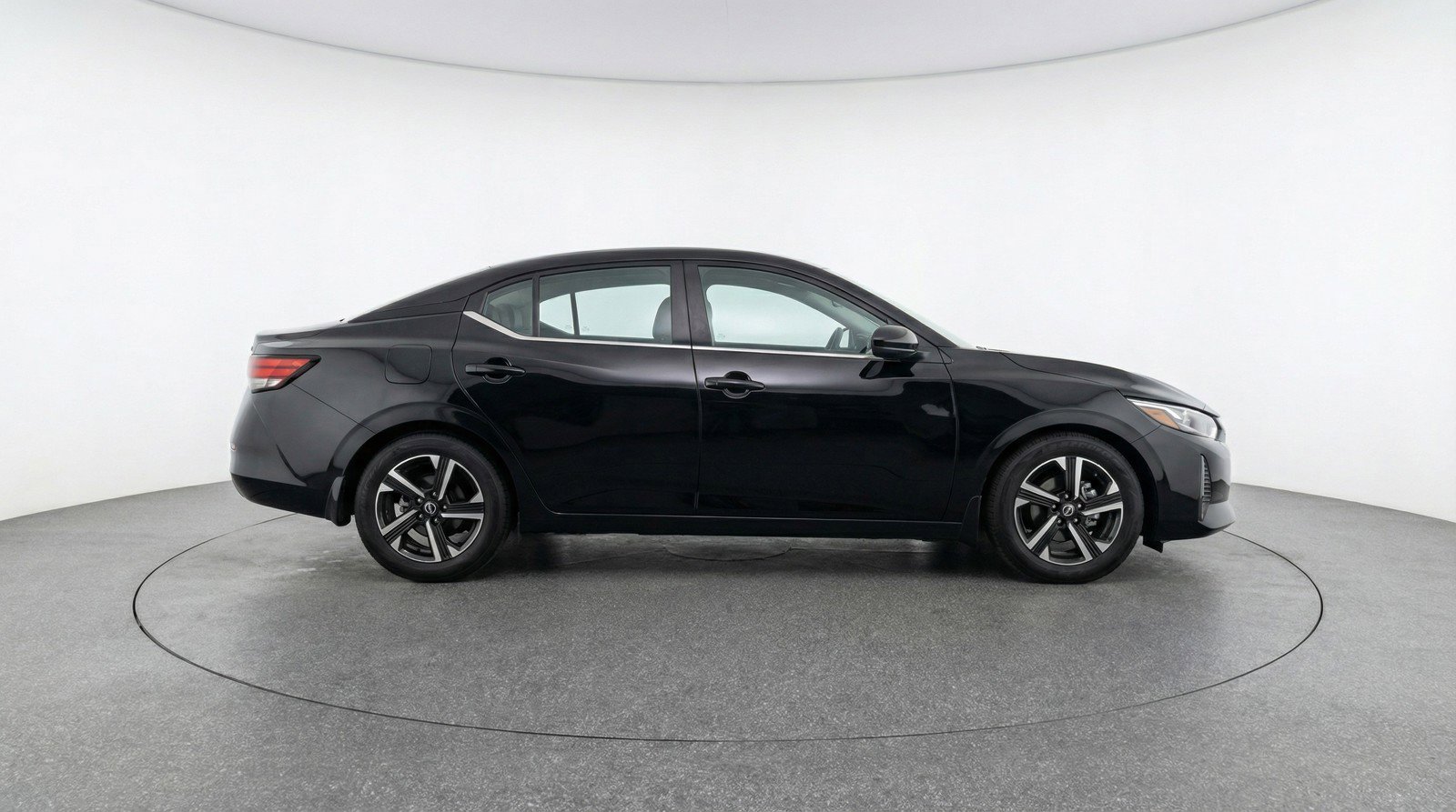 Used 2025 Nissan Sentra SV FWD image 11