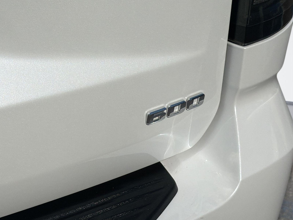 Certified 2025 Cadillac Escalade ESV Sport AWD/4WD image 29