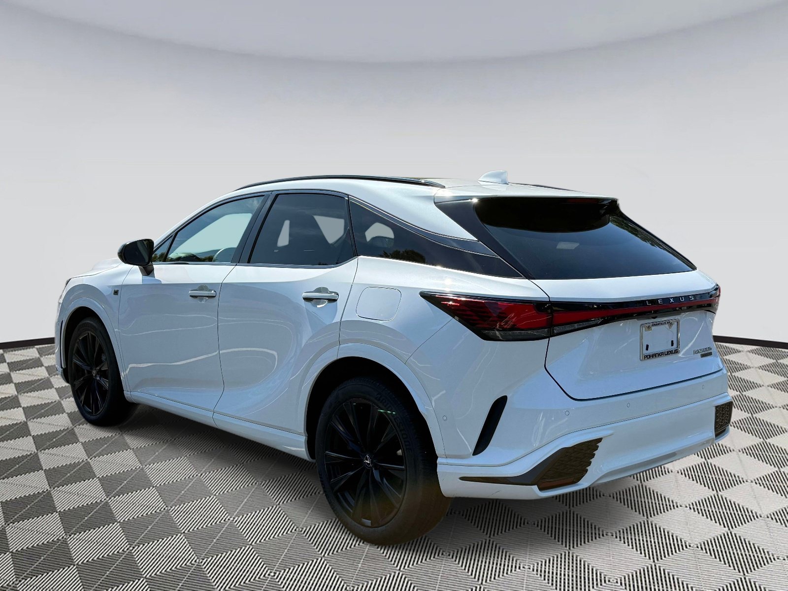 Used 2024 Lexus RX 500h F Sport AWD/4WD image 4