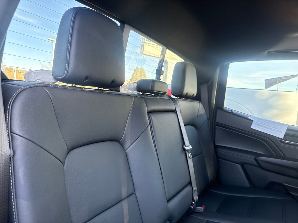 Used 2025 GMC Canyon Elevation w/ Convenience Package image 23