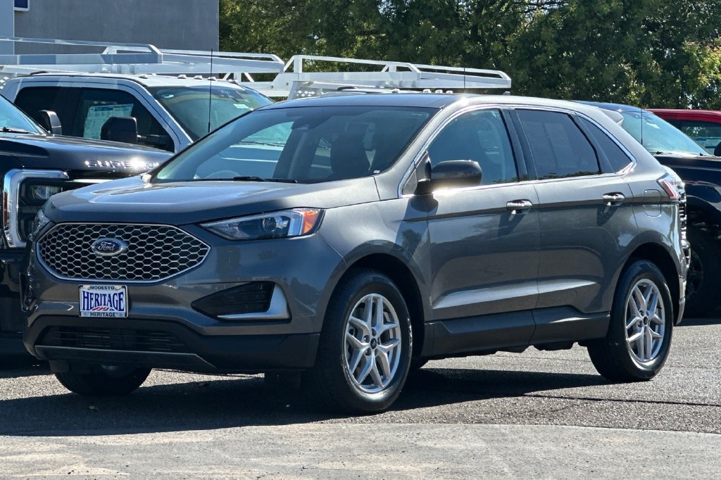 Used 2024 Ford Edge SEL AWD/4WD image 8