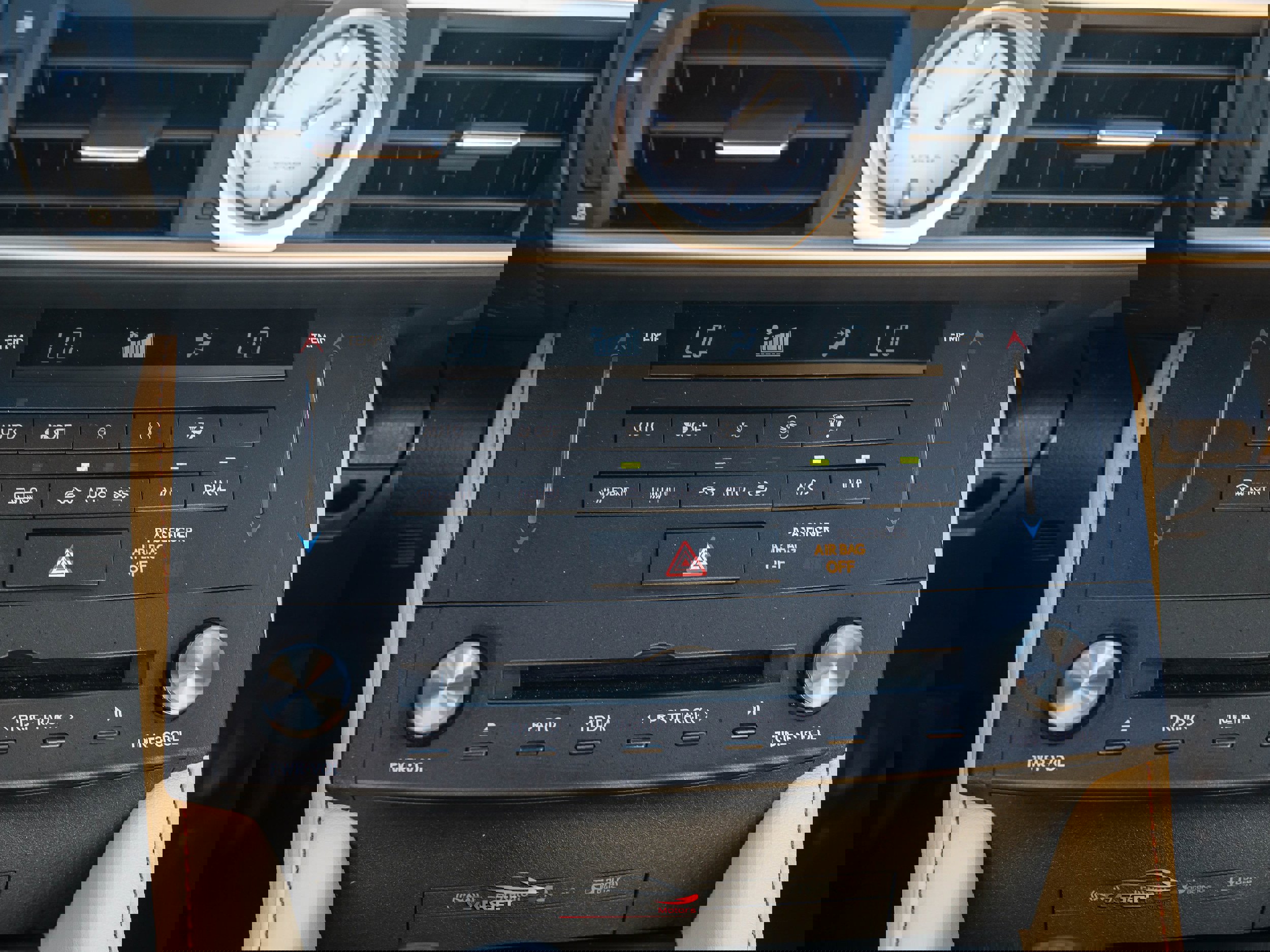 Used 2015 Lexus RC 350 w/ Navigation System Package image 29