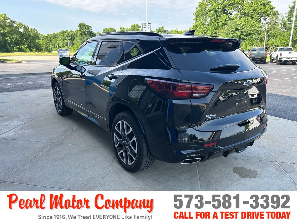 Certified 2023 Chevrolet Blazer RS w/ Driver Confidence II Package AWD/4WD image 5