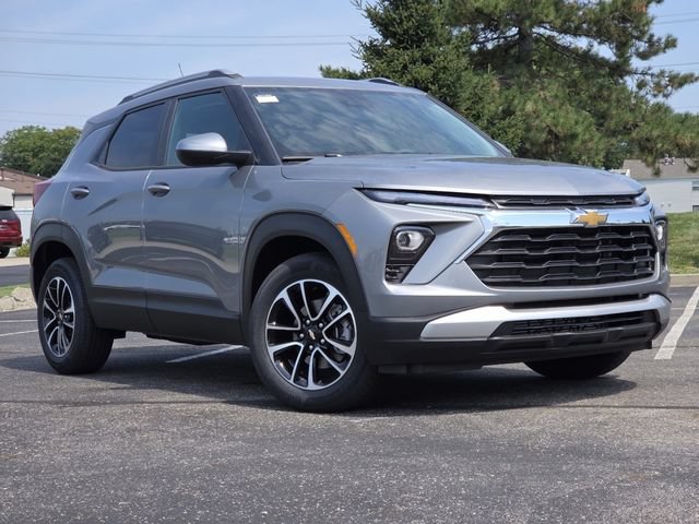 New 2026 Chevrolet TrailBlazer LT w/ Driver Confidence Package FWD image 2