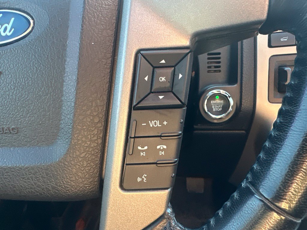 Used 2015 Ford Expedition Limited w/ Equipment Group 301A AWD/4WD image 20