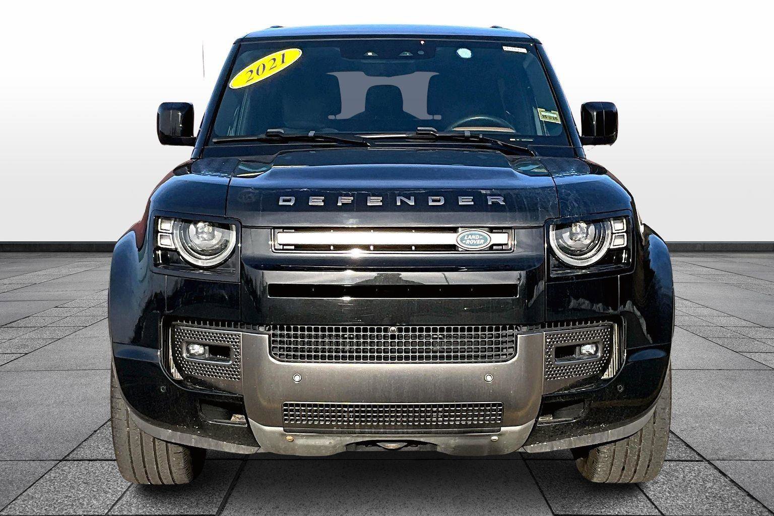 Used 2021 Land Rover Defender 90 X image 3