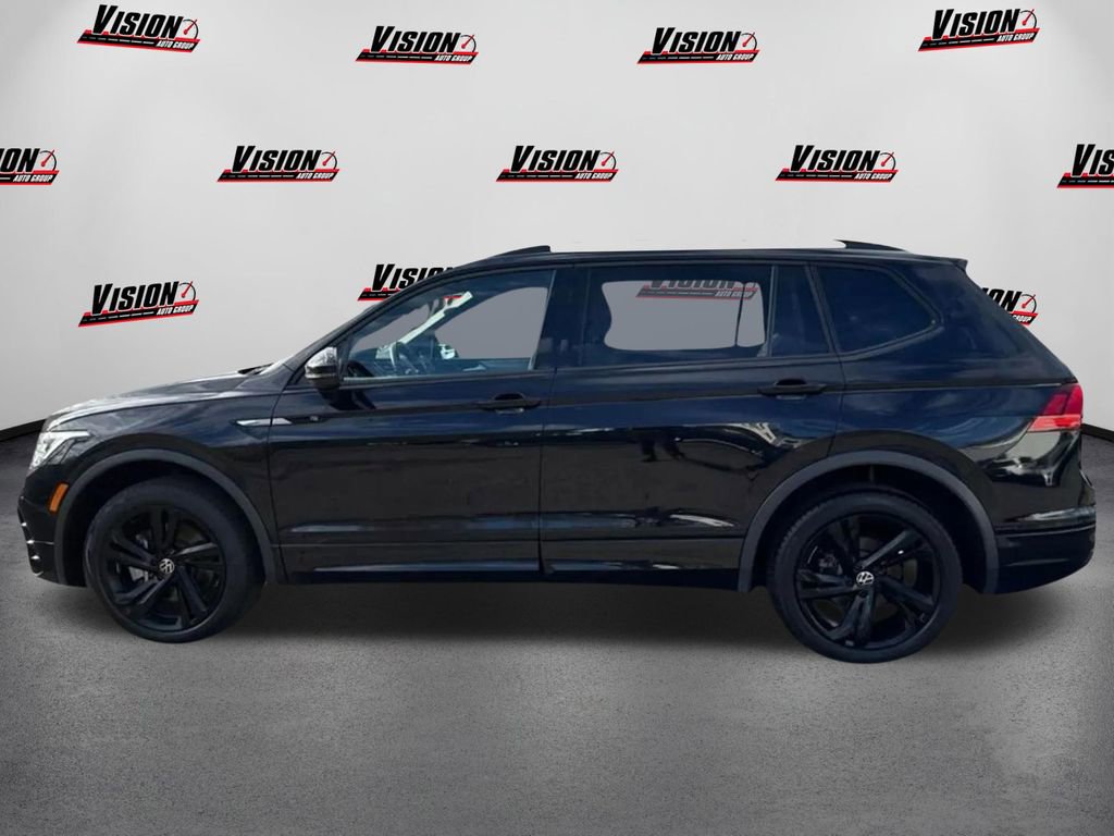 Used 2023 Volkswagen Tiguan SE R-Line image 8