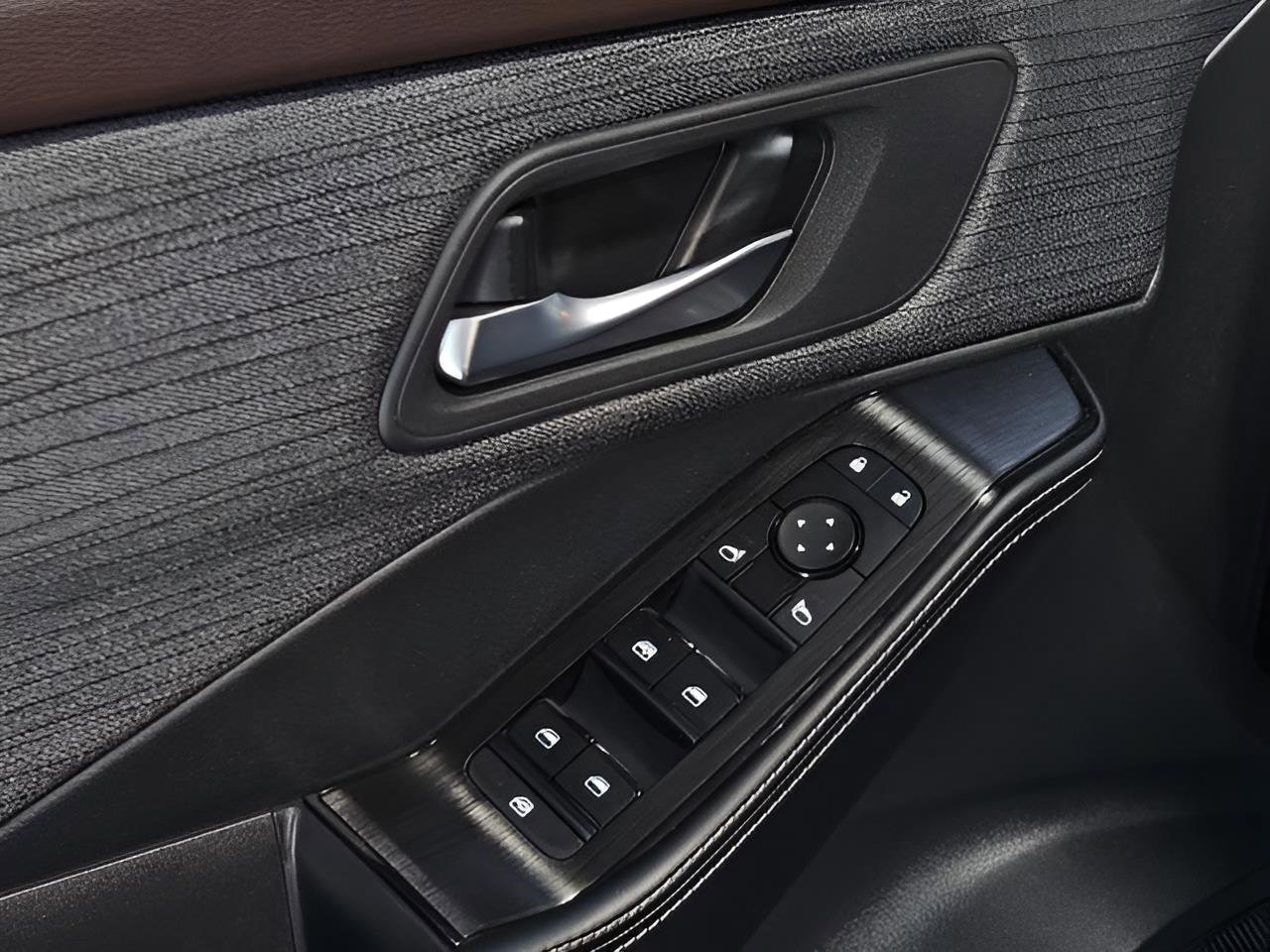 Certified 2023 Nissan Rogue SV AWD/4WD image 10