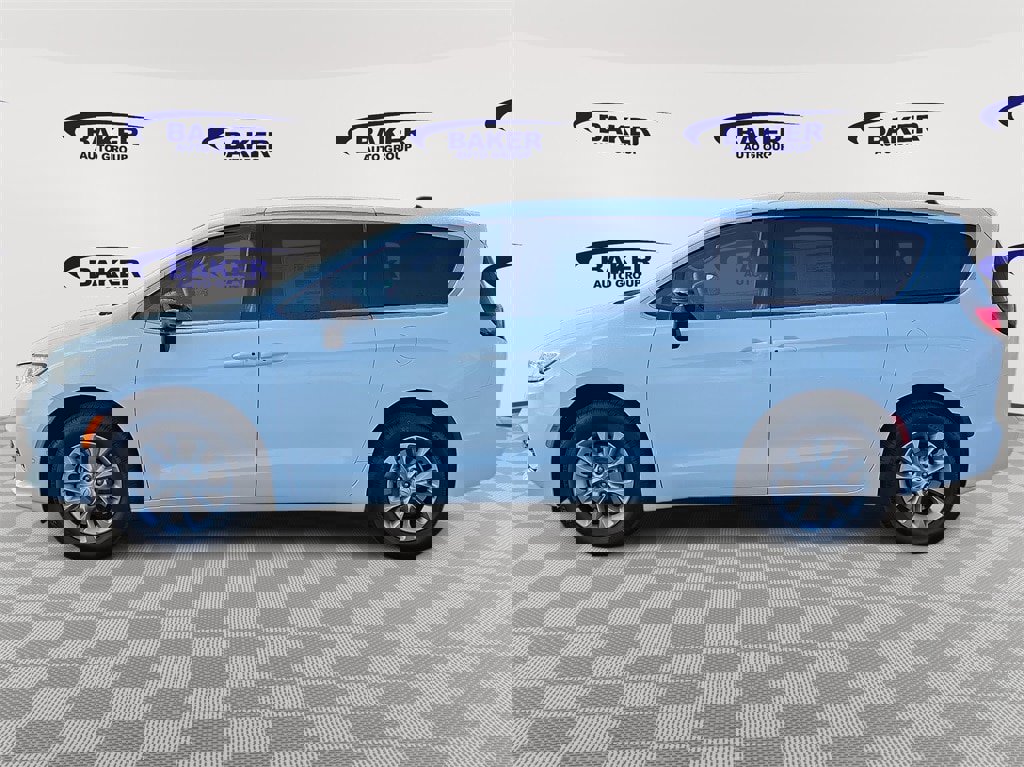 New 2026 Chrysler Pacifica Select image 6