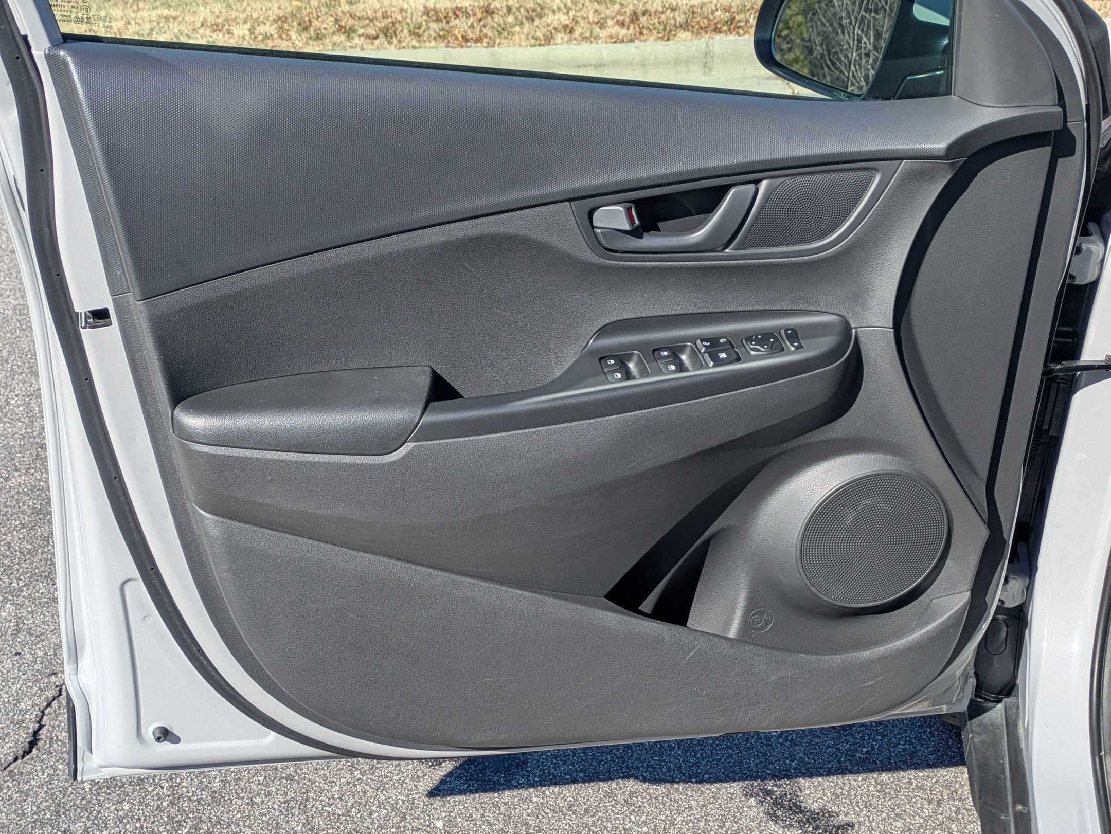 Used 2023 Hyundai Kona SEL image 19