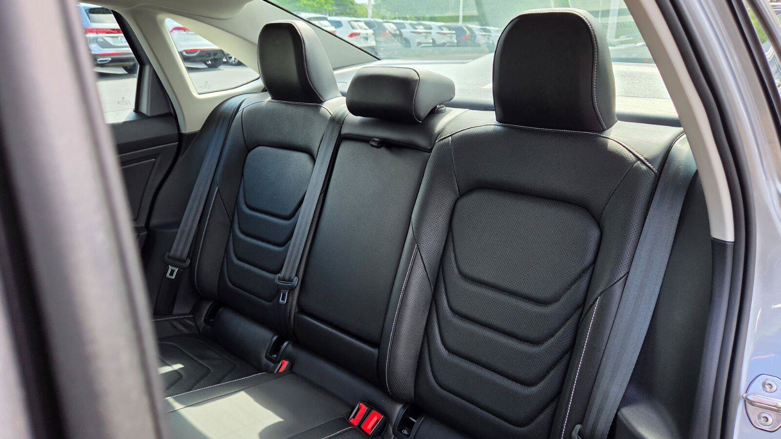Certified 2023 Volkswagen Jetta SEL FWD image 48