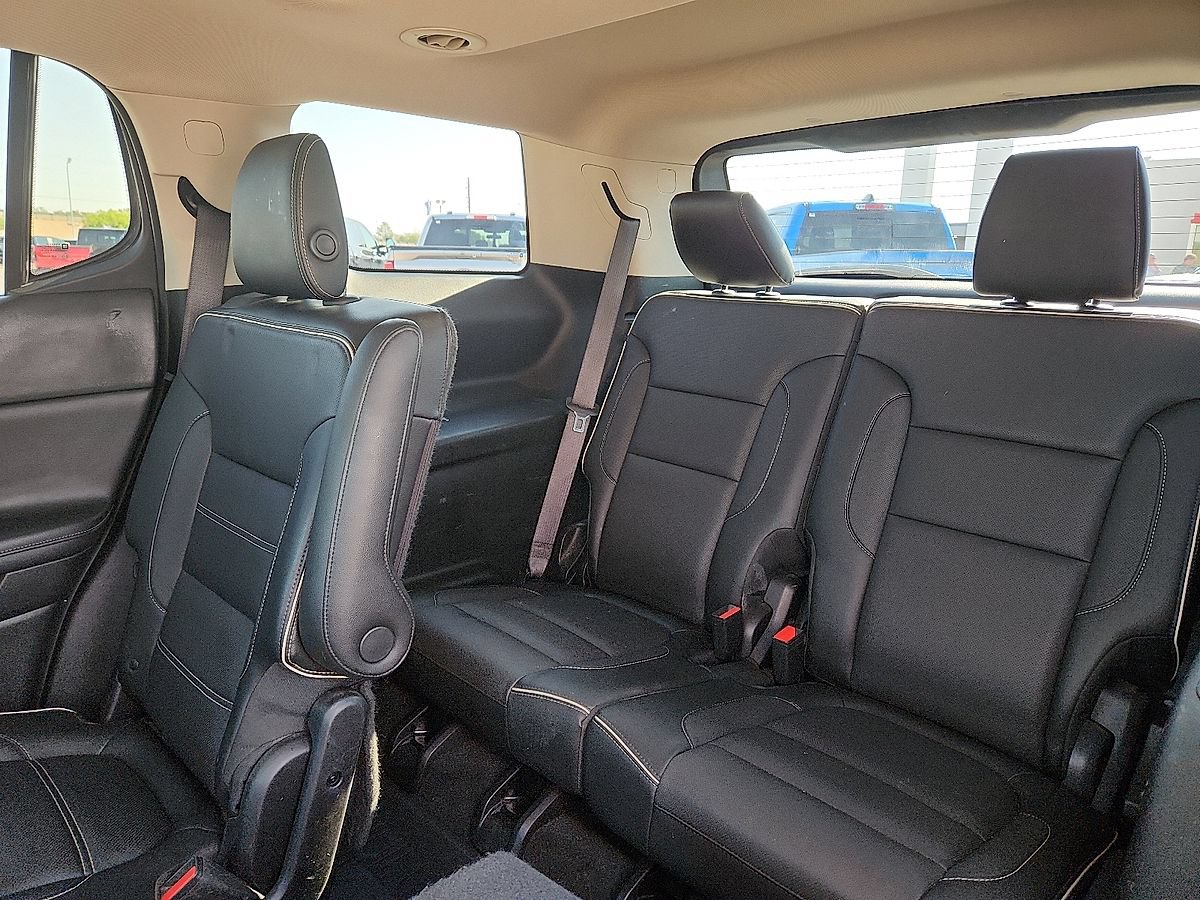 Used 2018 GMC Acadia Denali w/ Technology Package FWD image 5