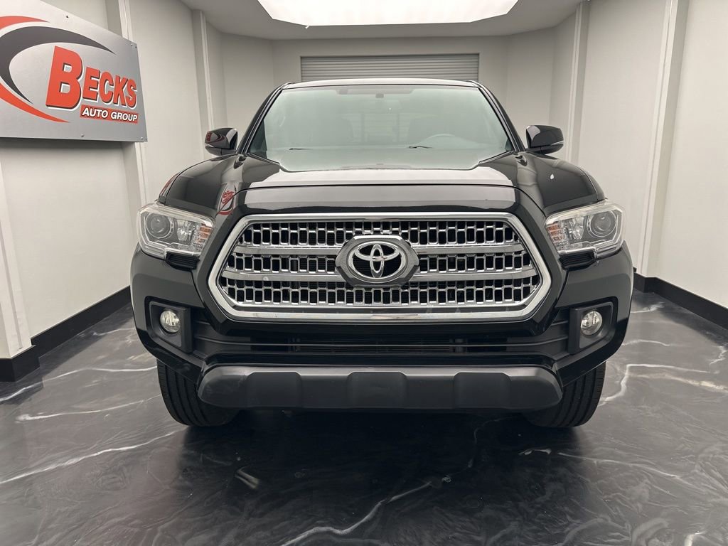Used 2016 Toyota Tacoma TRD Off-Road AWD/4WD image 30