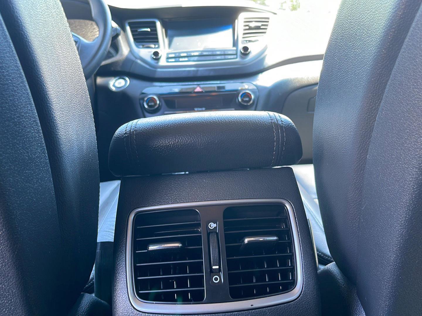 Used 2017 Hyundai Tucson SE Plus AWD/4WD image 17