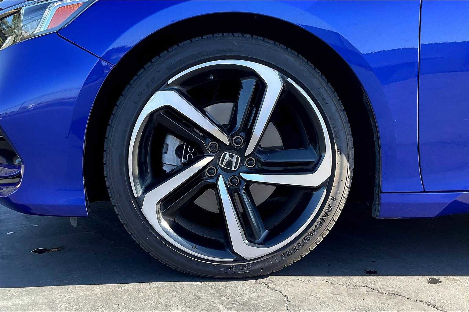 Used 2020 Honda Accord Sport image 12