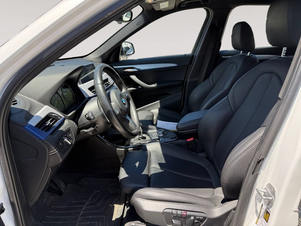 Used 2021 BMW X1 xDrive28i w/ M Sport Package AWD/4WD image 2