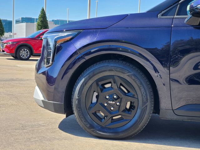 Used 2025 Kia Carnival image 8