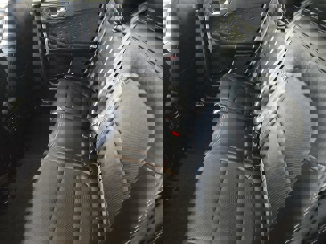 Used 2020 Ford Escape Titanium w/ Titanium Premium Package 2.0 image 17