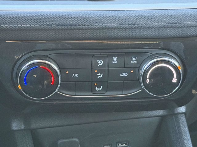 Used 2025 Chevrolet TrailBlazer LT AWD/4WD image 21