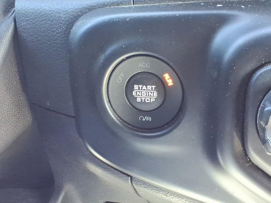 Used 2021 Jeep Wrangler Sport S image 15