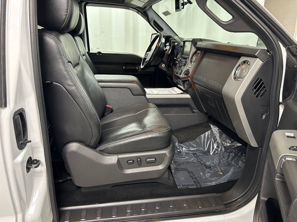 Used 2016 Ford F250 Lariat w/ Chrome Package AWD/4WD image 12