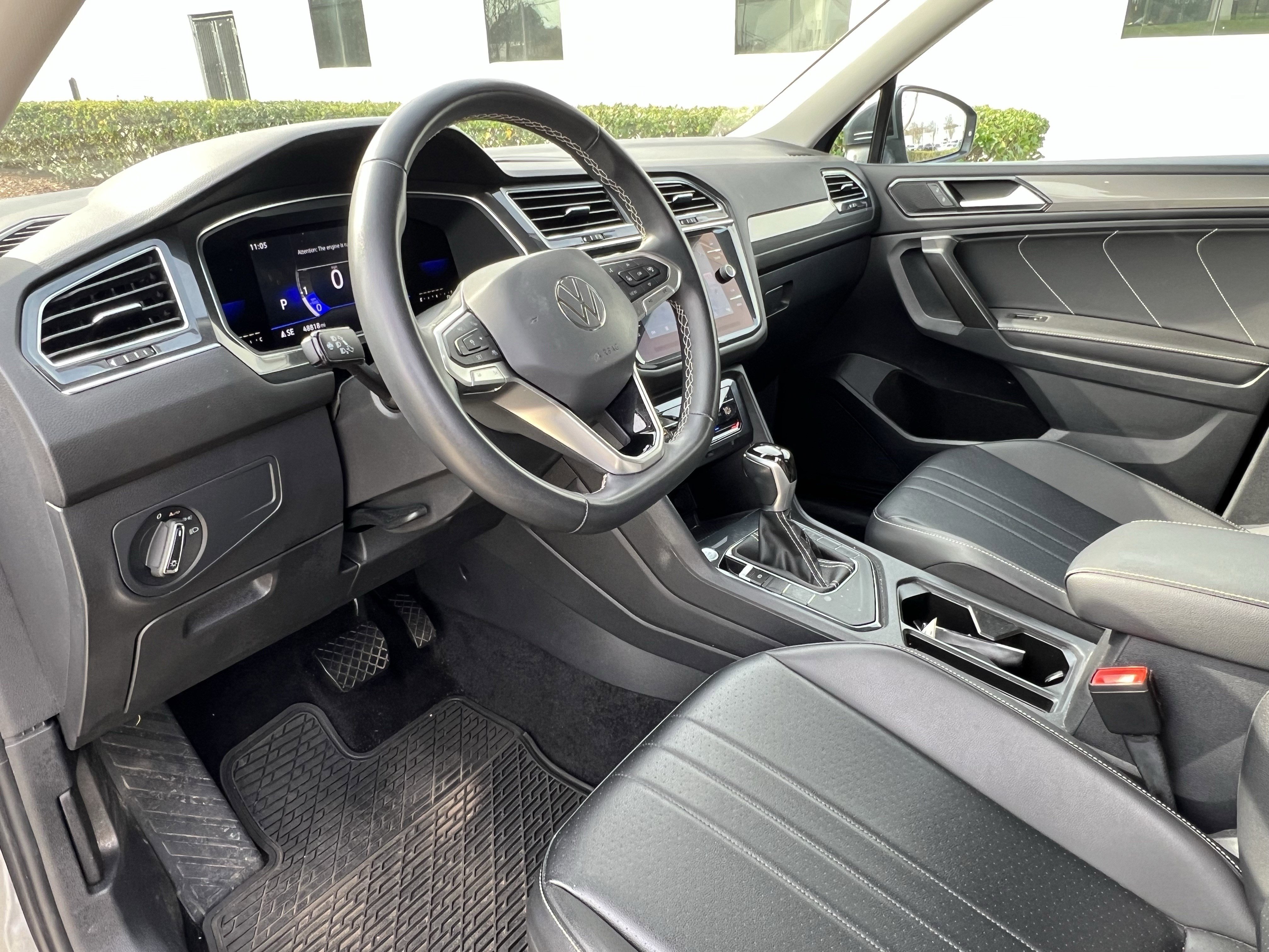 Used 2022 Volkswagen Tiguan SE image 17