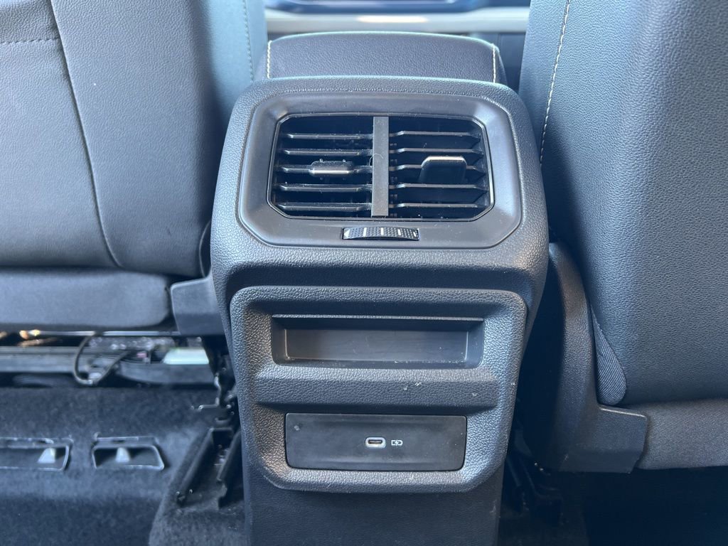 Used 2024 Volkswagen Taos SE image 26