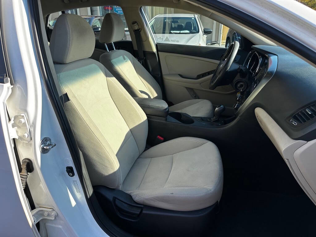 Used 2013 Kia Optima LX w/ Convenience Plus Pkg image 9
