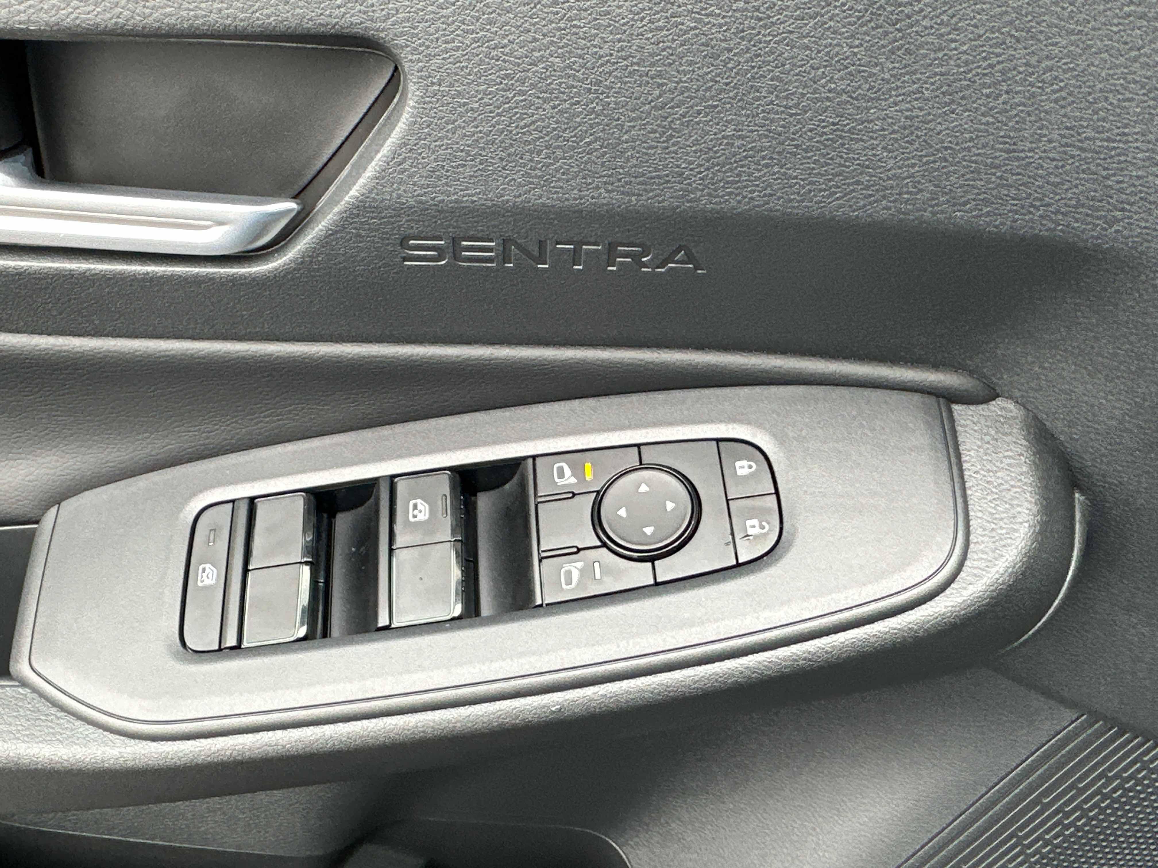 New 2026 Nissan Sentra SV w/ SV Convenience Package FWD image 17