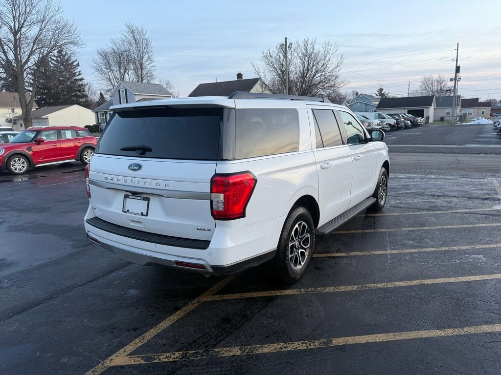 Used 2024 Ford Expedition Max XLT image 6