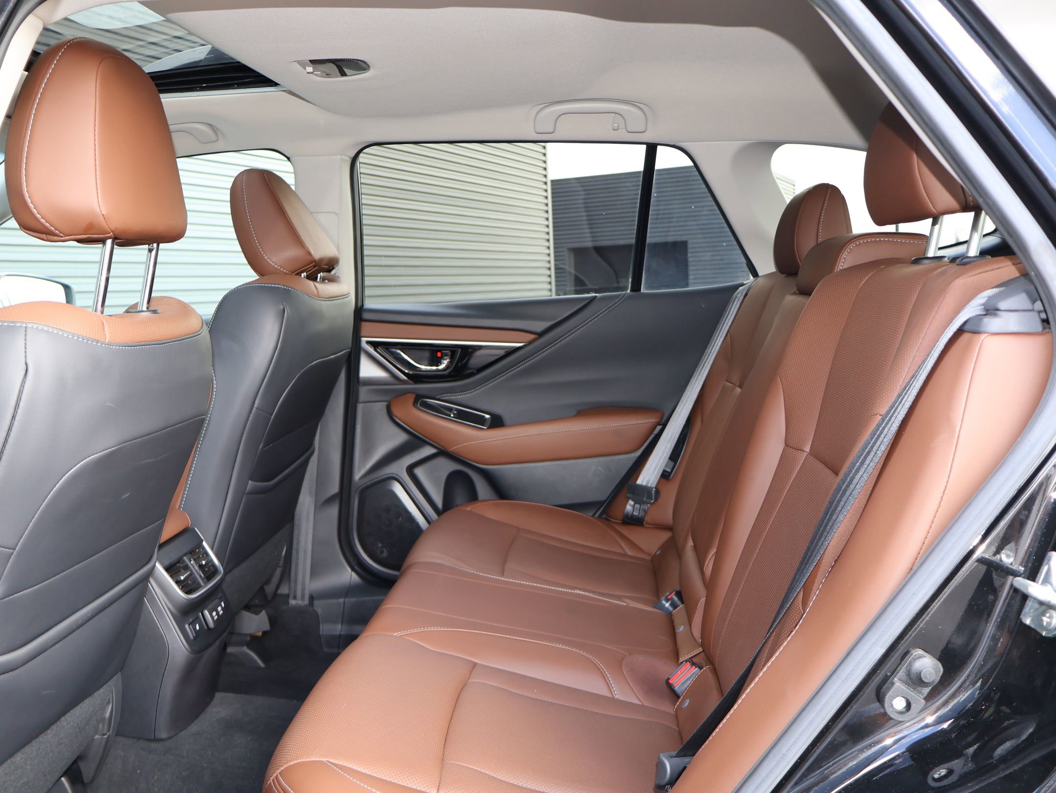 Used 2020 Subaru Outback Touring XT AWD/4WD image 23