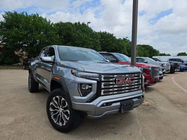 Used 2023 GMC Canyon Denali image 3