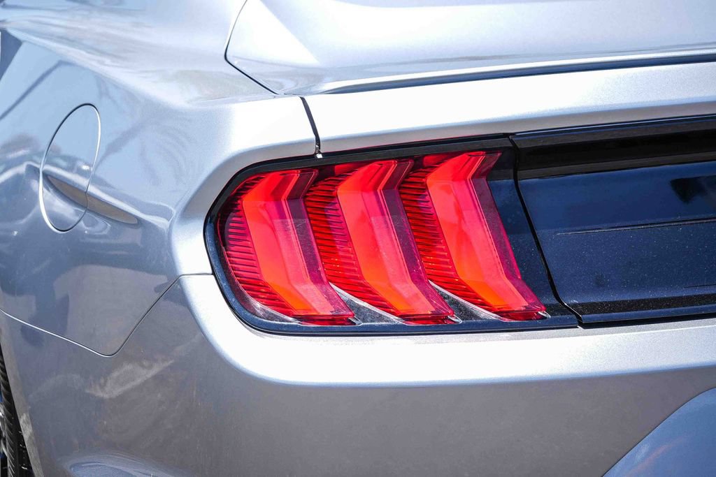 Used 2022 Ford Mustang Premium RWD image 11