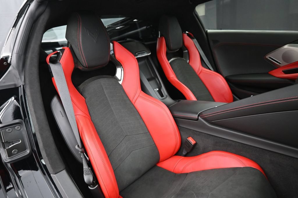 Used 2023 Chevrolet Corvette Stingray Premium Cpe w/ Z51 Performance Package RWD image 24