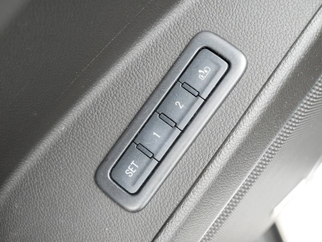 Used 2016 Chevrolet Tahoe LT AWD/4WD image 15