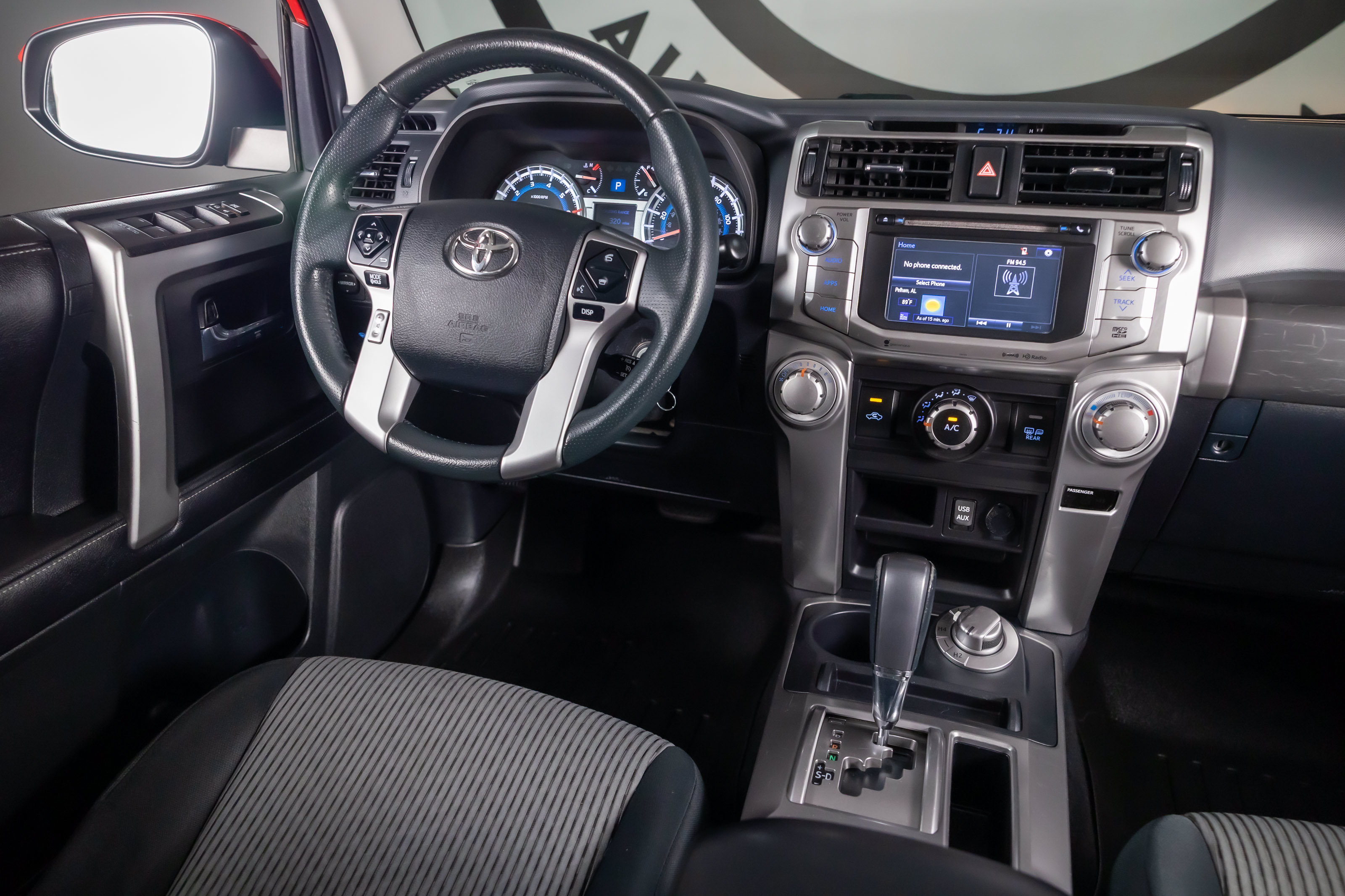 Used 2016 Toyota 4Runner SR5 AWD/4WD image 7