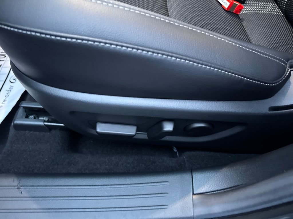 Used 2025 MAZDA CX-50 2.5 Hybrid w/ Preferred Pkg image 37