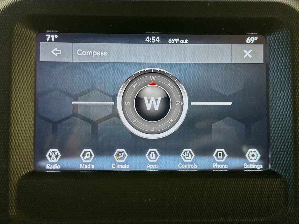 Used 2021 Jeep Gladiator Rubicon w/ LED Lighting Group AWD/4WD image 19