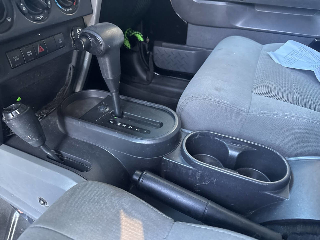 Used 2009 Jeep Wrangler Unlimited Rubicon w/ Dual Top Group image 21