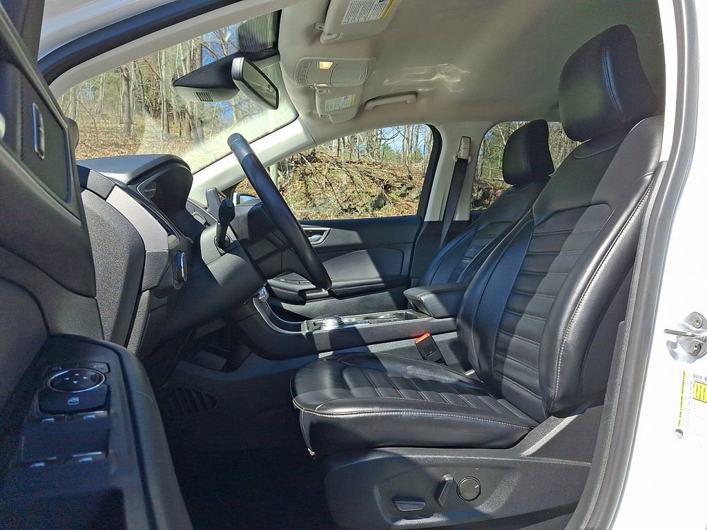 Used 2023 Ford Edge SEL image 13