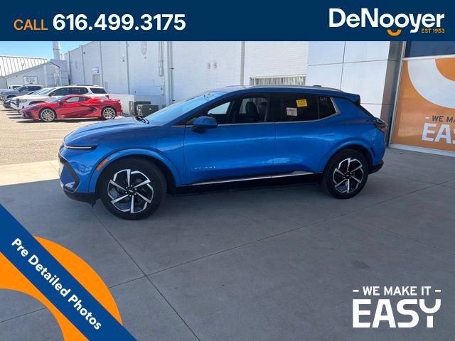 Used 2024 Chevrolet Equinox EV LT AWD/4WD image 3