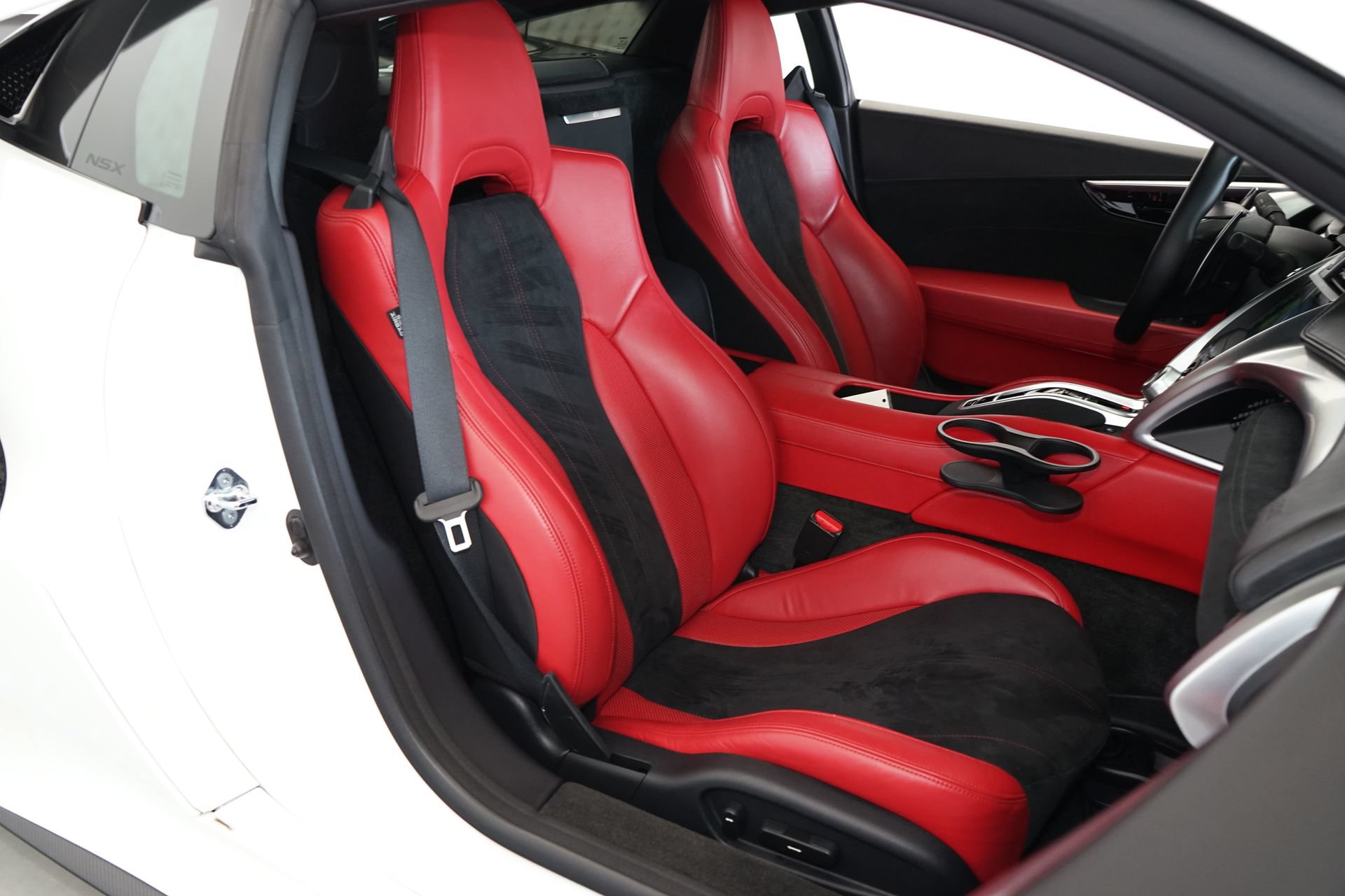 Used 2017 Acura NSX AWD/4WD image 6