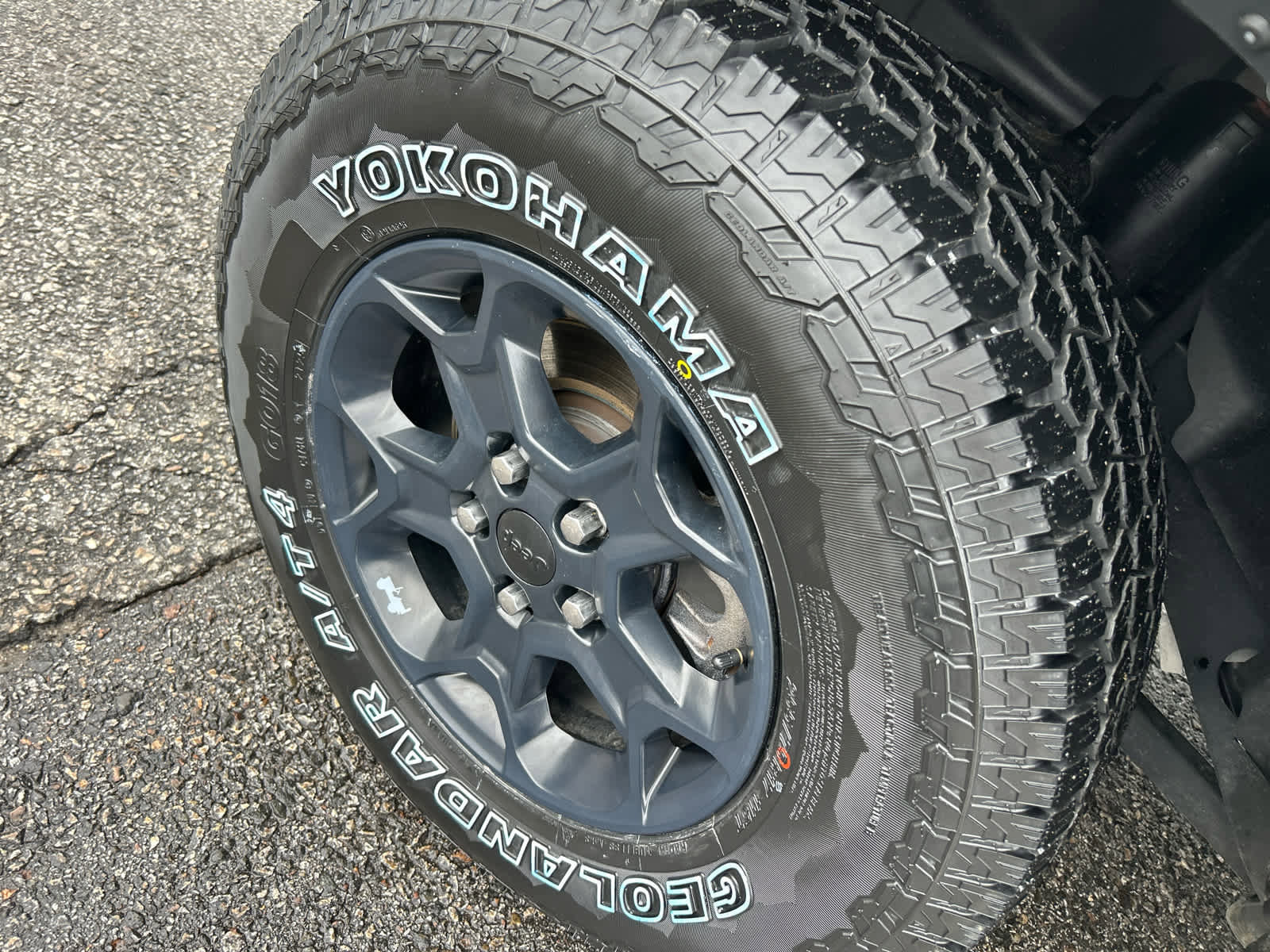 Certified 2023 Jeep Wrangler Unlimited w/ Cold Weather Group image 15