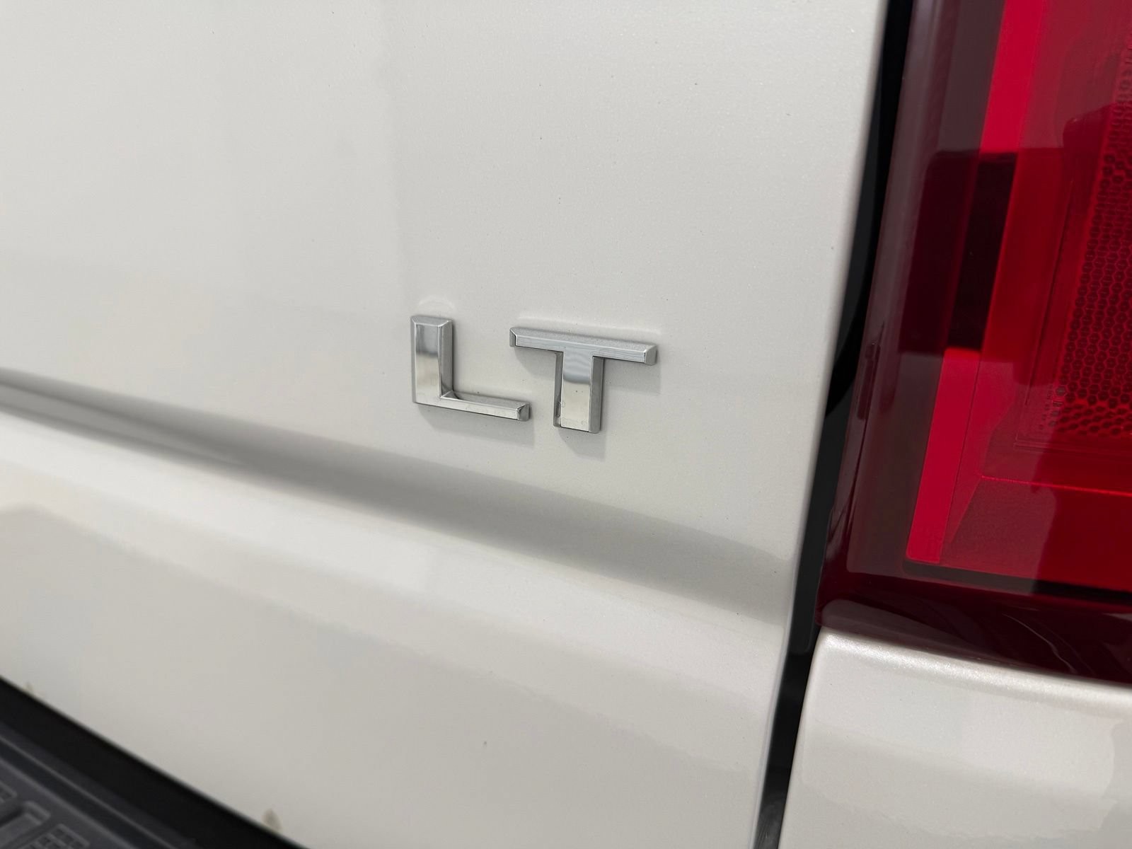 Used 2021 Chevrolet Silverado 1500 LT Trail Boss w/ Convenience Package II AWD/4WD image 10