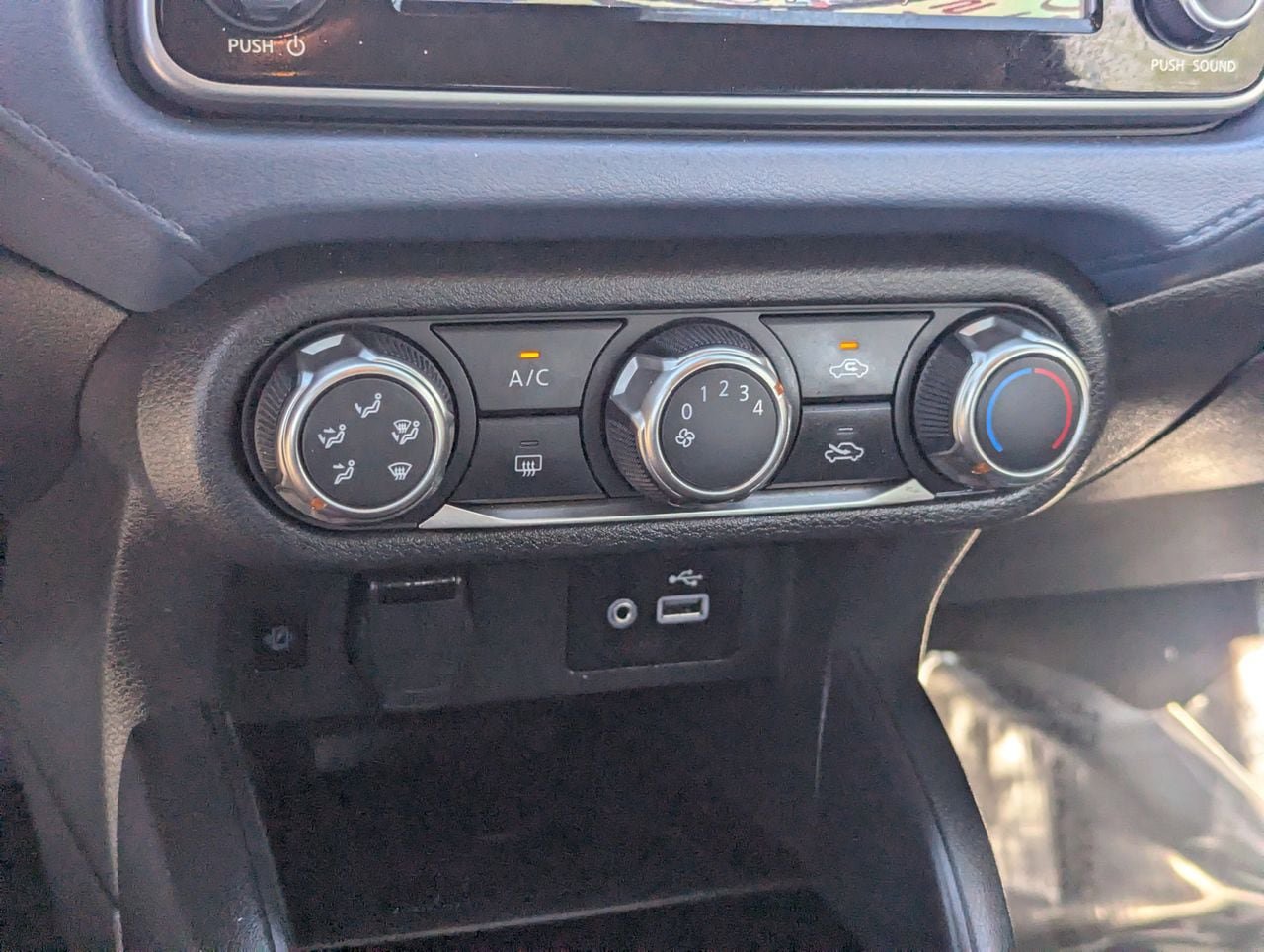 Certified 2025 Nissan Versa SV FWD image 25