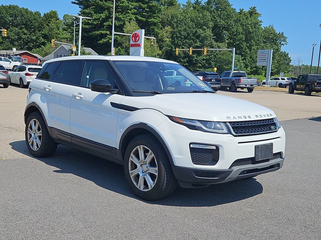 Used 2016 Land Rover Range Rover Evoque SE AWD/4WD image 2
