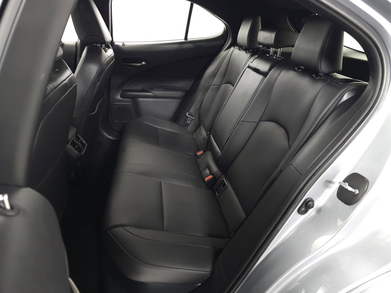 Certified 2023 Lexus UX 250h F Sport w/ Accessory Package (Z2) image 33