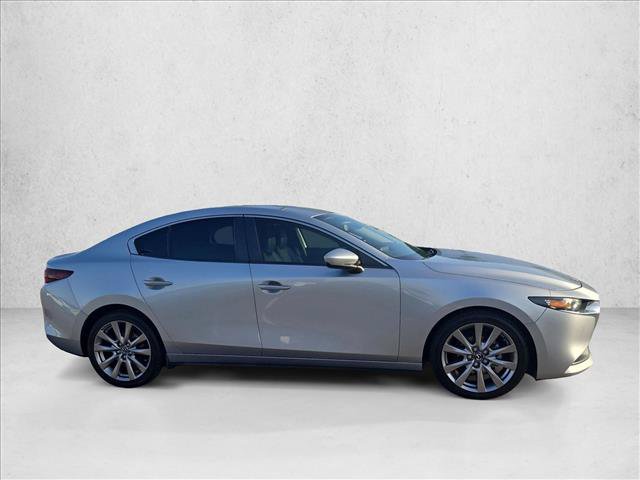 Used 2020 MAZDA MAZDA3 Sedan w/ Select Package FWD image 4