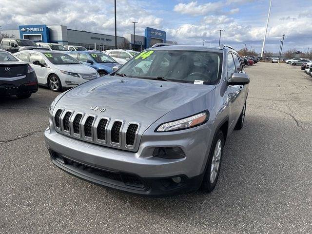 Used 2014 Jeep Cherokee Latitude w/ Comfort/Convenience Group FWD image 6